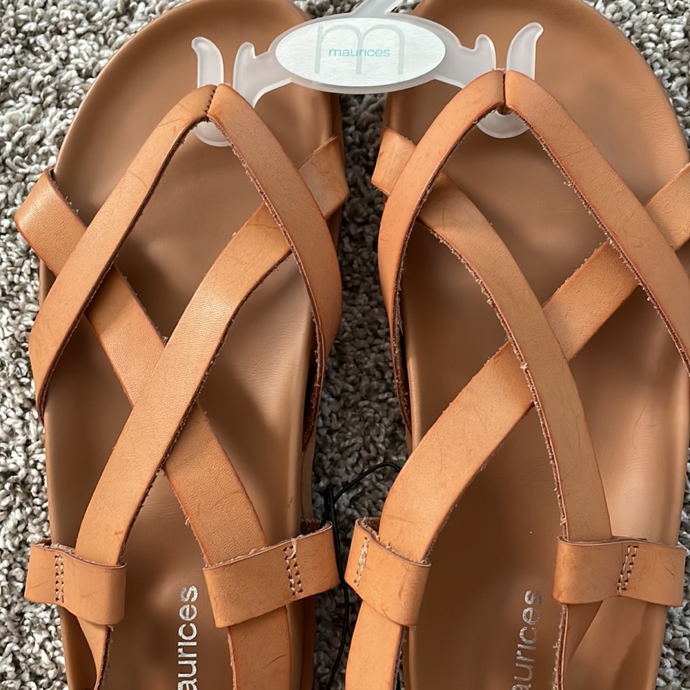 Maurices cross cross sandal - Picture 4 of 4